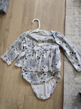 Kate Quinn - Bodysuit